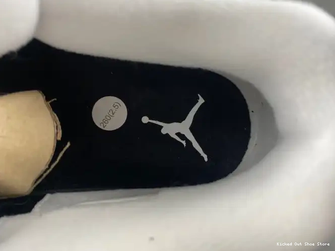 Kicked Out Shoe Store Jordan 4 Fear FQ8138-002 Air 0618